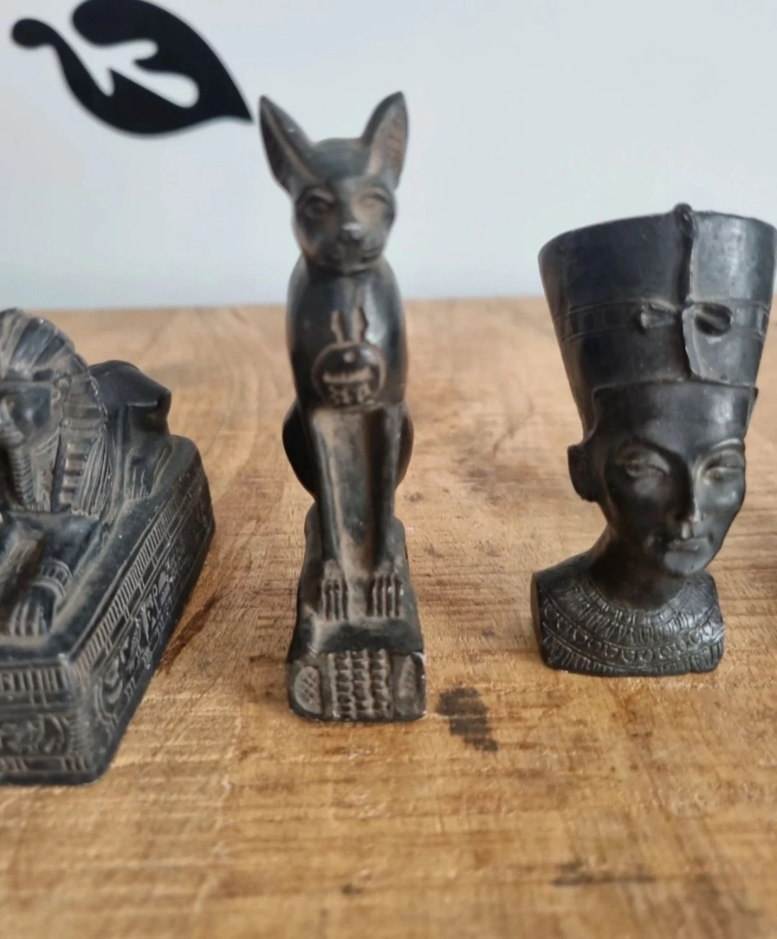 Set van 5 decoratieve Egyptische standbeelden (Toetanchamon – photo 4